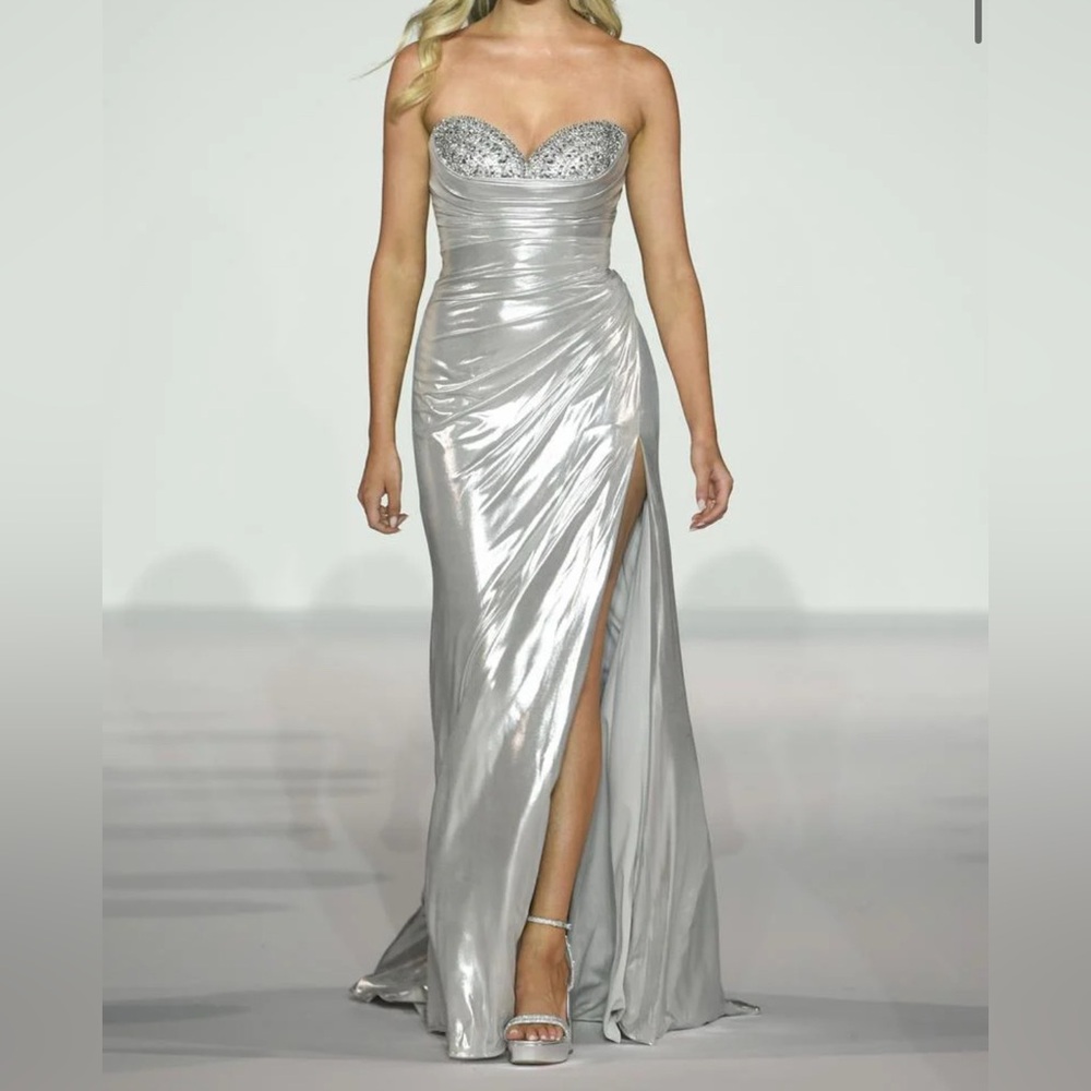 SHERRI HILL METALLIC LAMÉ LONG PROM DRESS 56061